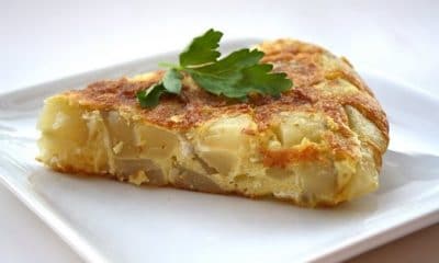 tiganites patates me auga omeleta ilika mageiriki eisaimonadikigr