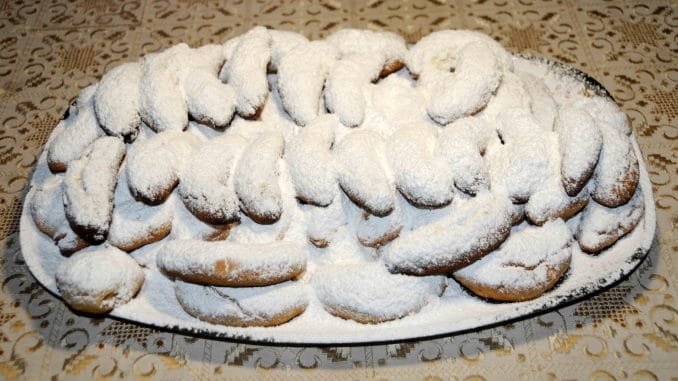 Κουραμπιέδες Greek Butter Cookies Kourabiedes