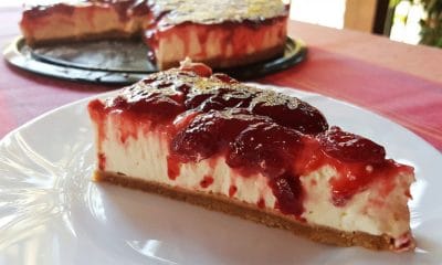 Cheesecake με μαρμελάδα φράουλα