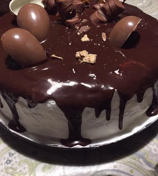 Γιορτάστε τα γενέθλιά σας με την πιο λαχταριστή τούρτα bueno