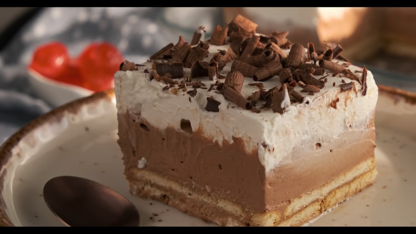 Γλυκό ψυγείου σοκολάτας χωρίς ψήσιμο είναι τόσο εθιστικό που δεν μπορείς να σταματήσεις να τρως