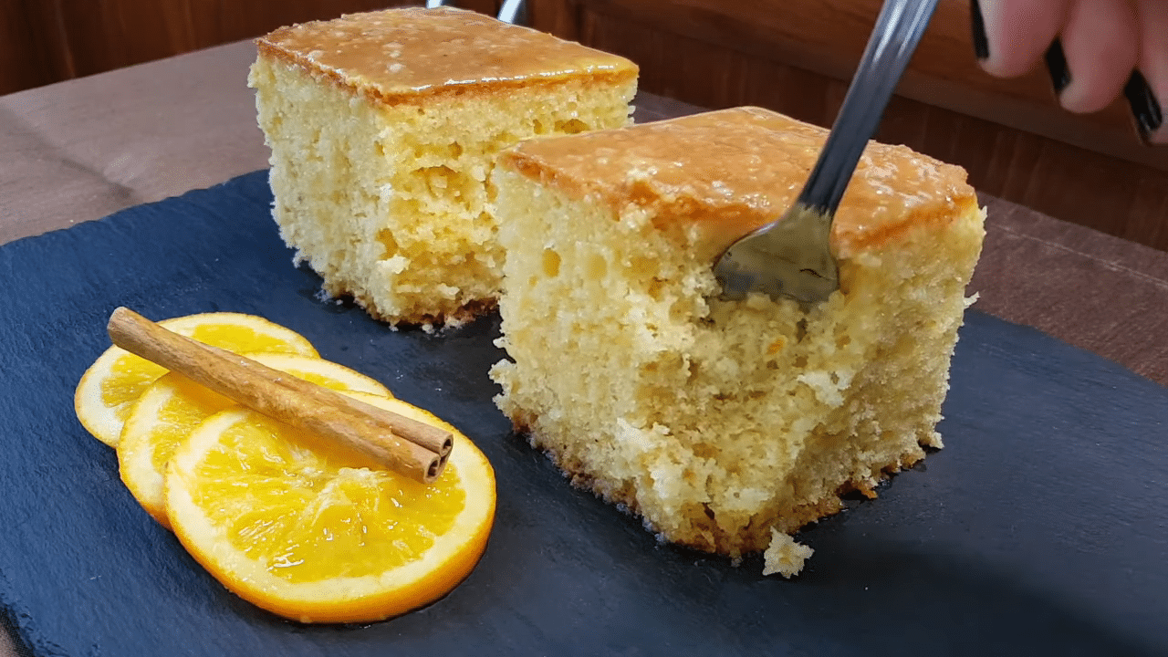 Εύκολο και άκρως πορτοκάλενιο σιροπιαστό κέικ