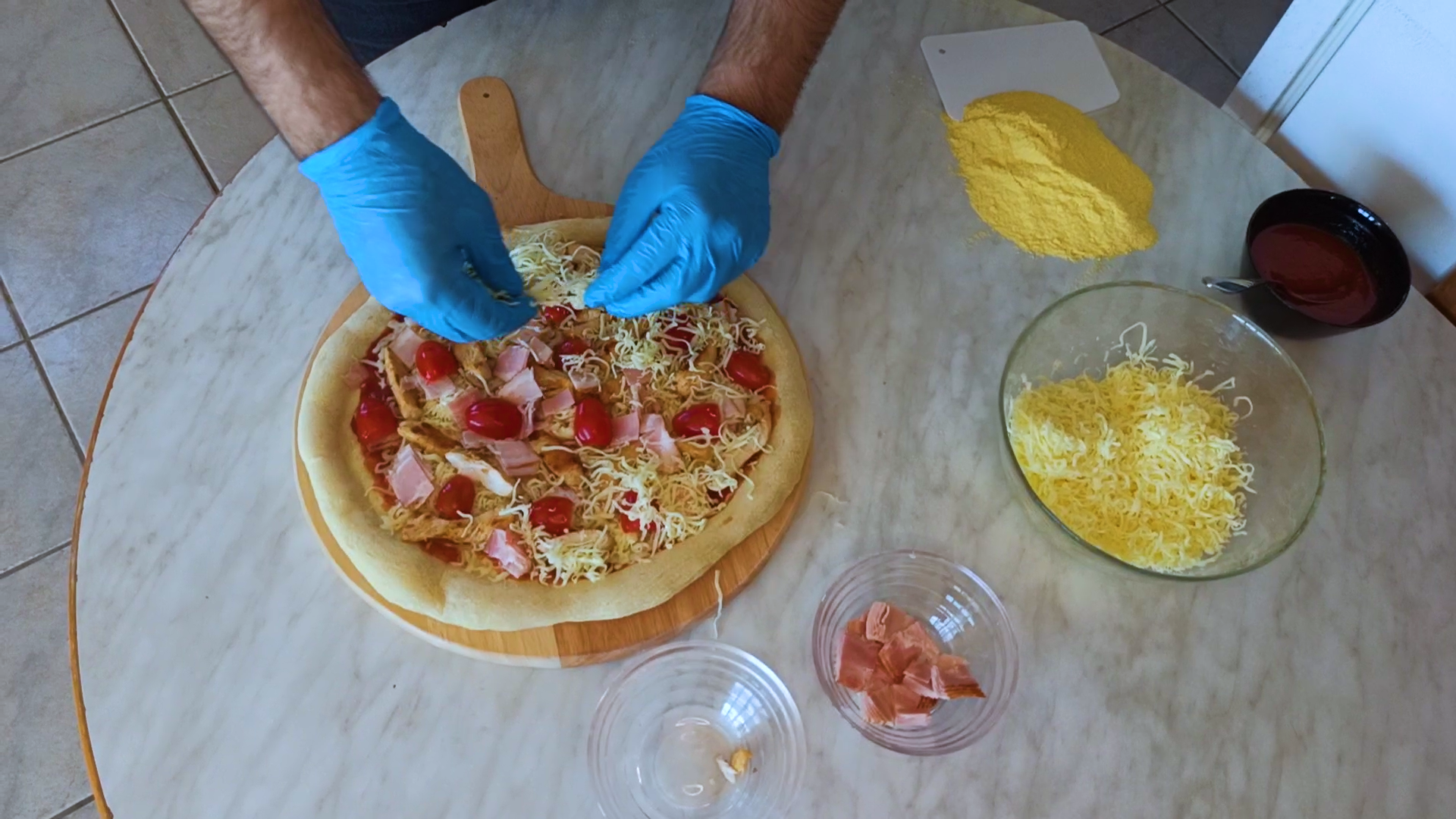 H Αυθεντική Πίτσα ΒΒQ πανεύκολα στο σπίτι σας !