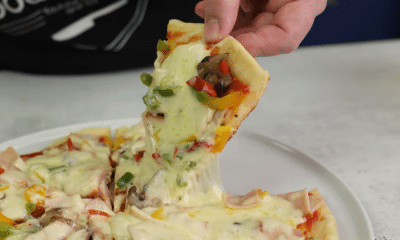Κάθε φορά και κάτι καλύτερο πίτσα στο τηγάνι χωρίς μαγιά και χωρίς φούρνο