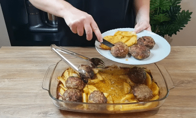 Αφράτα και μαλακά μπιφτέκια με πατάτες στον φούρνο ένα κλασικό και μαμαδίστικο φαγητό