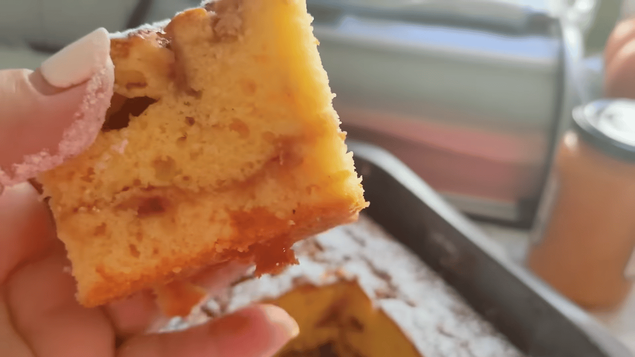 Το φανταστικό κέικ της γιαγιάς γεμιστό με μαρμελάδα